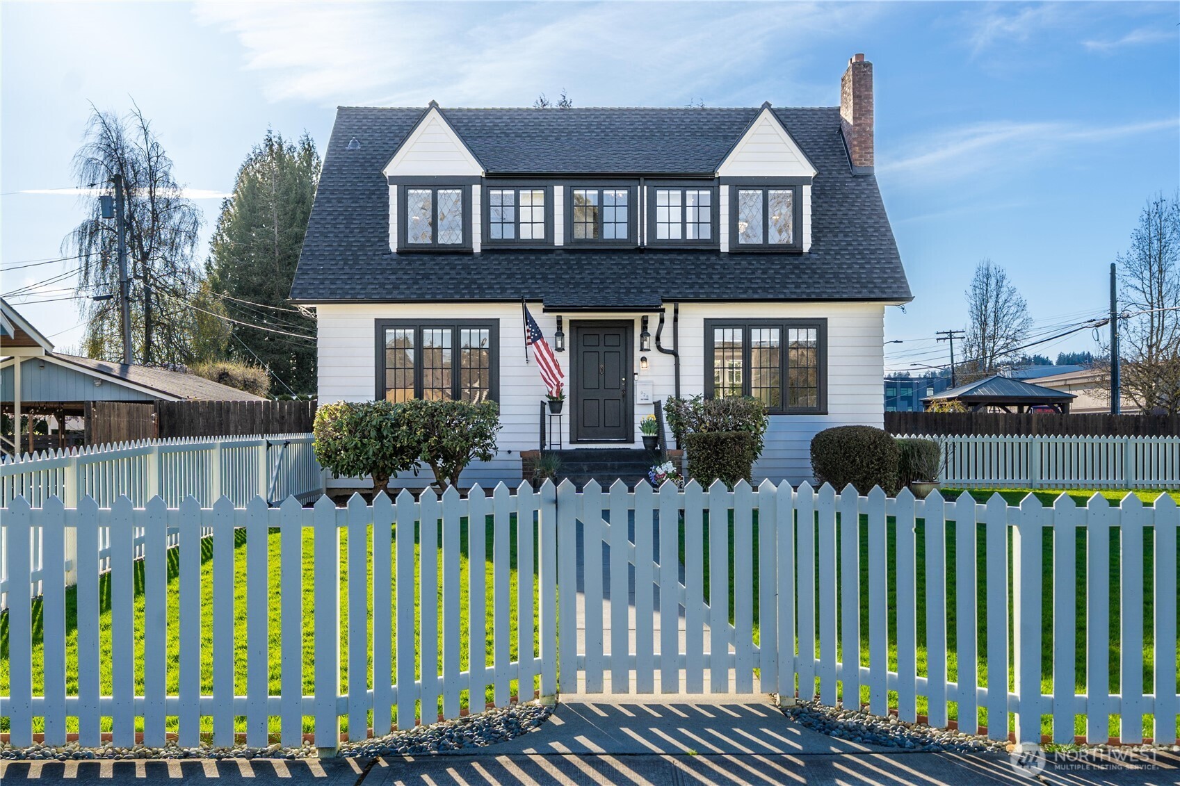 926 Lewis Avenue , Sumner, WA 98390