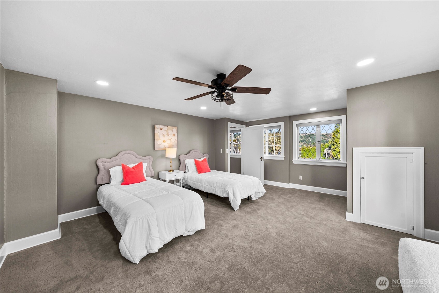 926 Lewis Avenue , Sumner, WA 98390