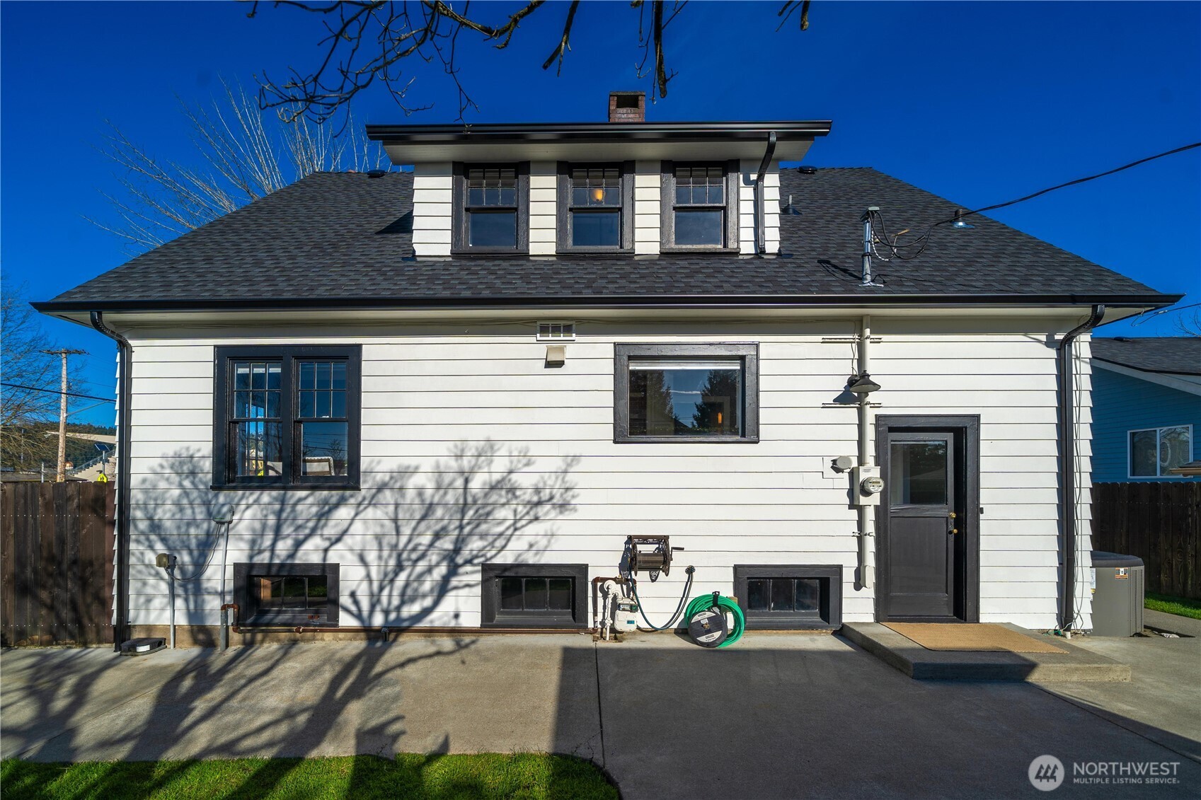 926 Lewis Avenue , Sumner, WA 98390