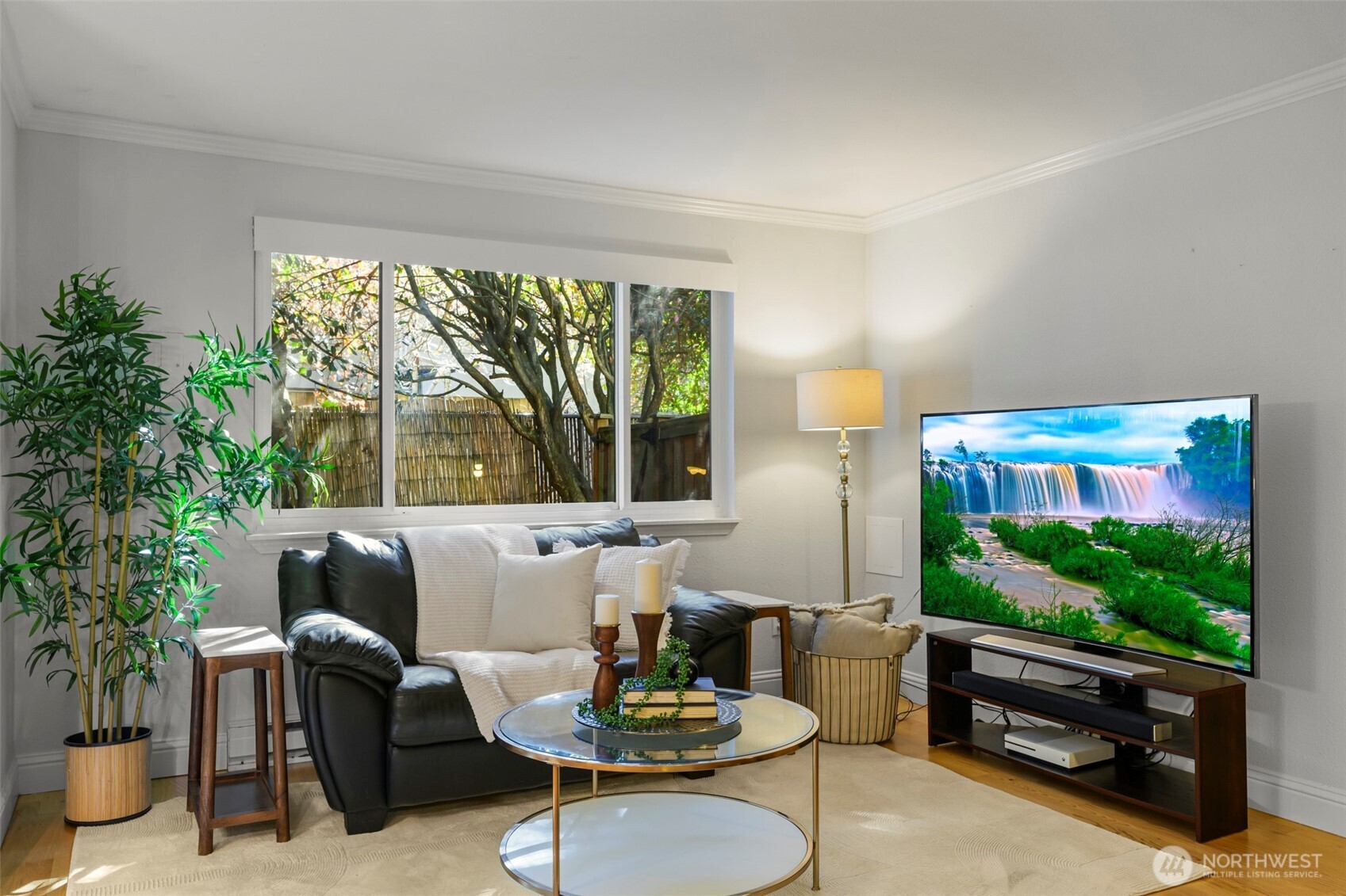 10045 NE 138th Place #E5, Kirkland, WA 98034