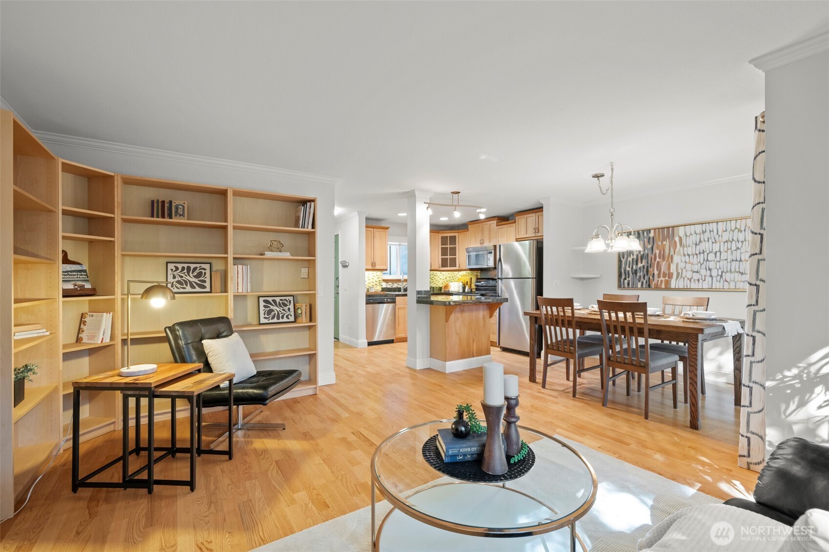 10045 NE 138th Place #E5, Kirkland, WA 98034