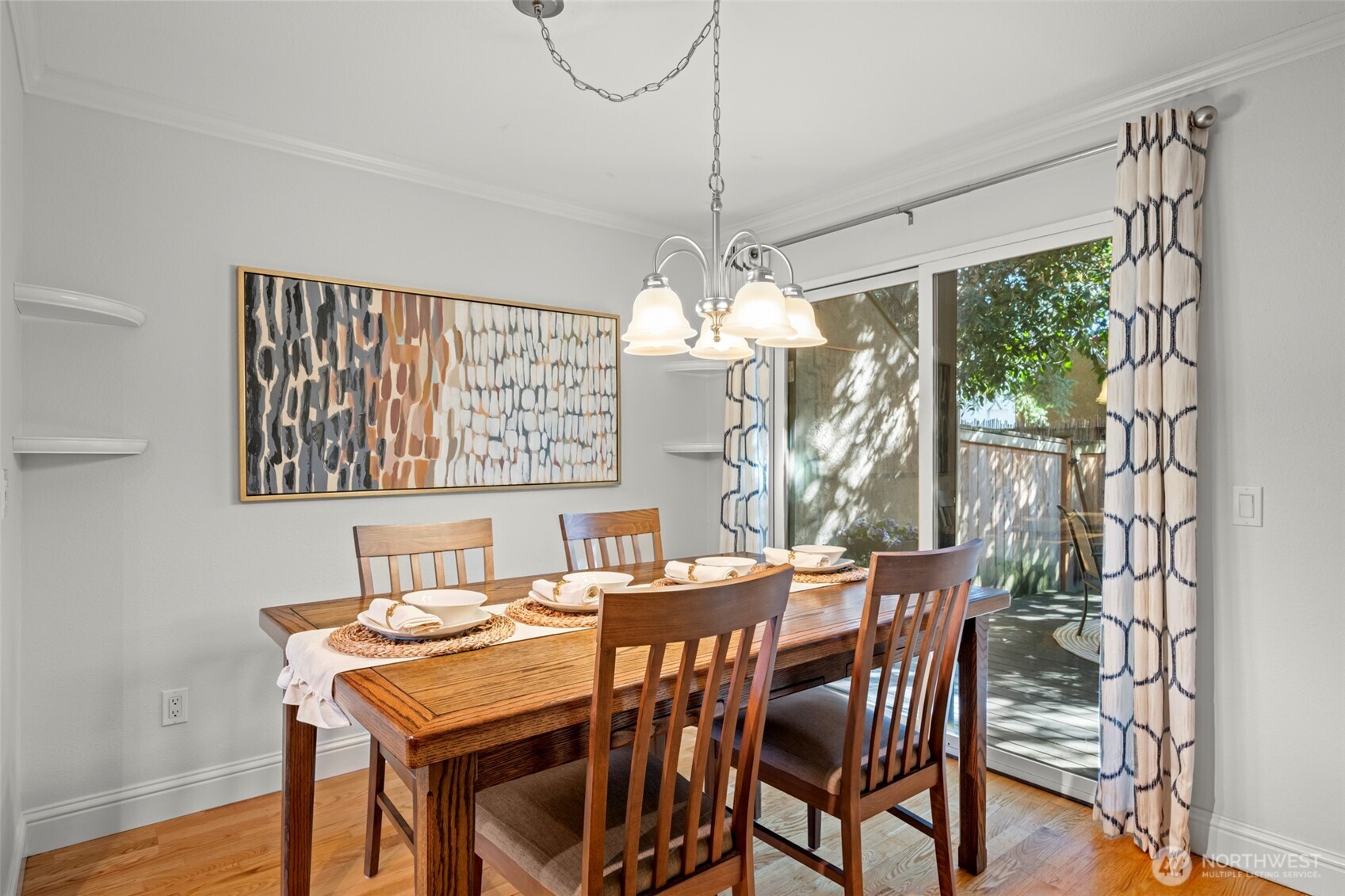 10045 NE 138th Place #E5, Kirkland, WA 98034