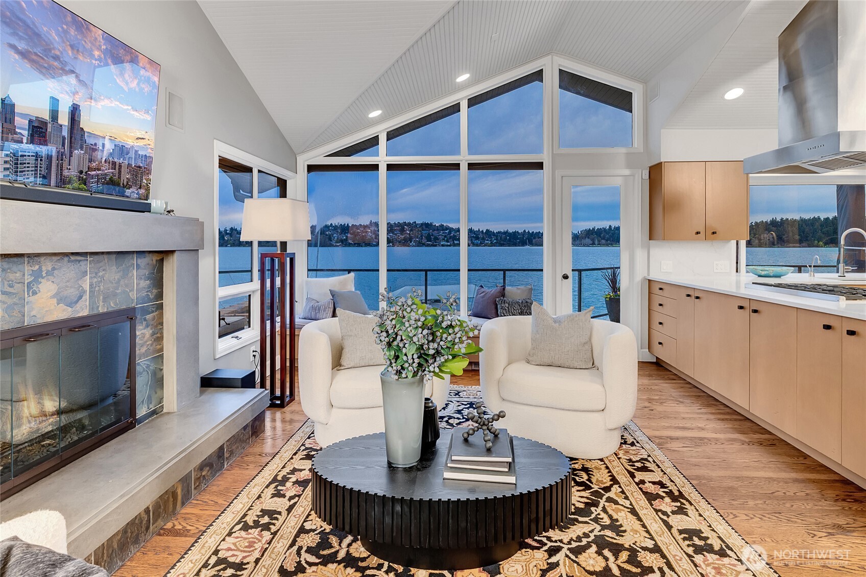 16 Meadow Lane , Mercer Island, WA 98040