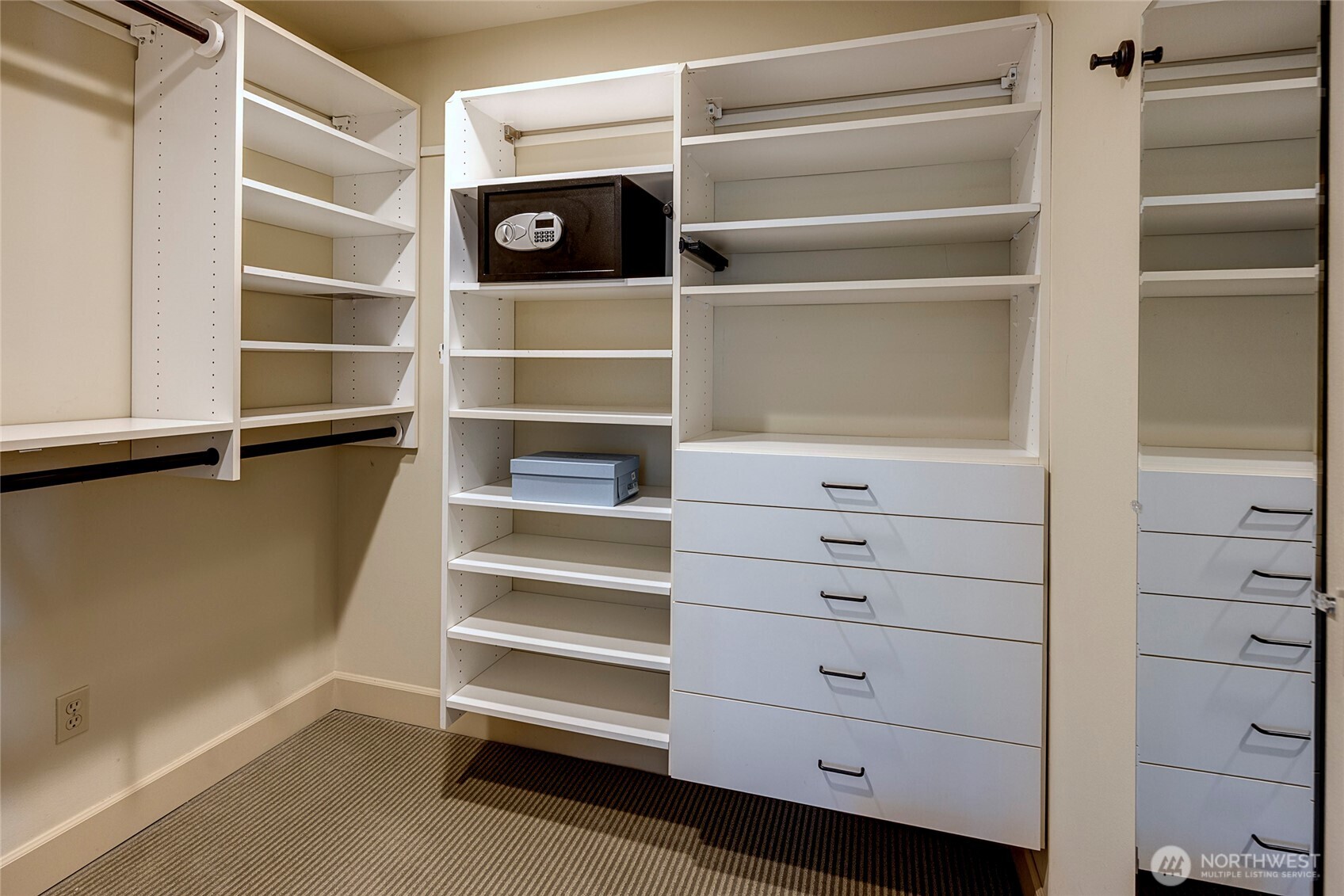 16 Meadow Lane , Mercer Island, WA 98040