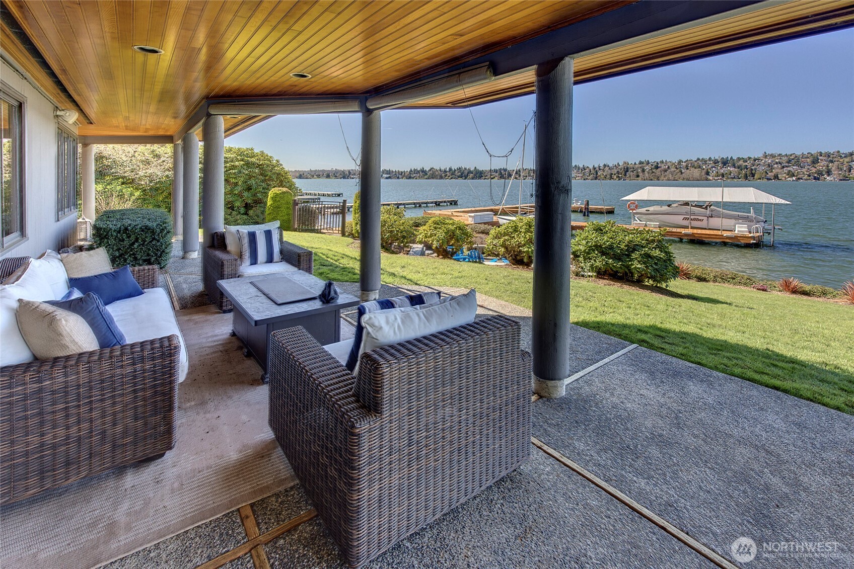 16 Meadow Lane , Mercer Island, WA 98040