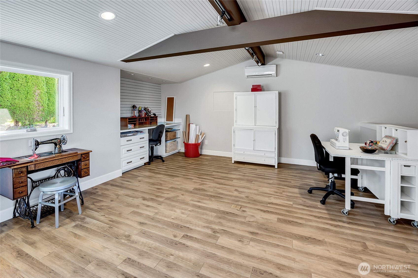 16 Meadow Lane , Mercer Island, WA 98040