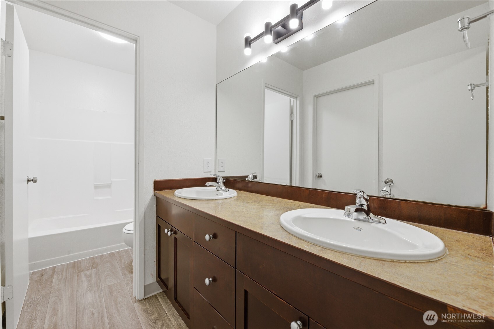 31501 106th Place SE #P2, Auburn, WA 98092