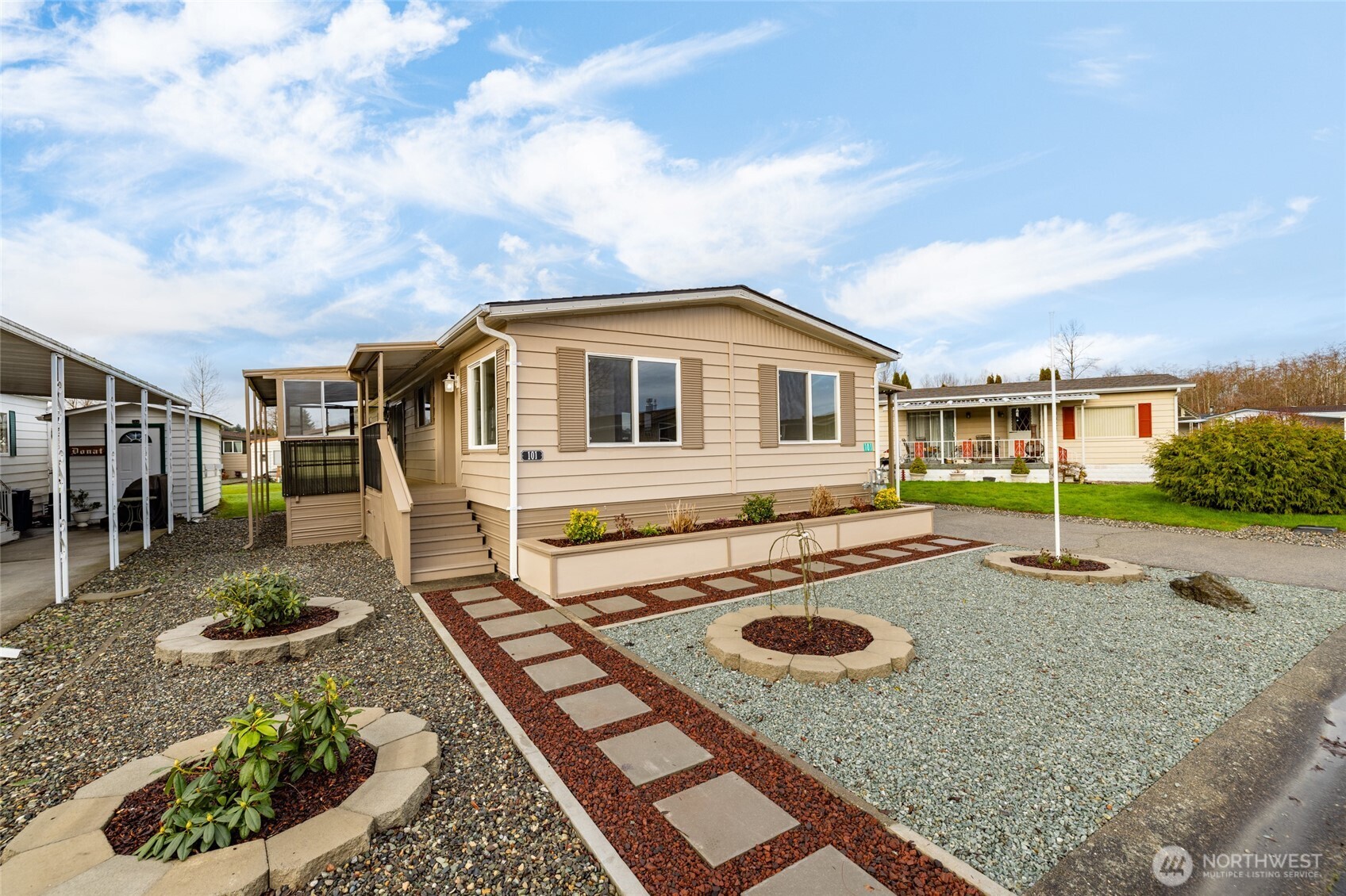 2725 E Fir Street #101, Mount Vernon, WA 98273