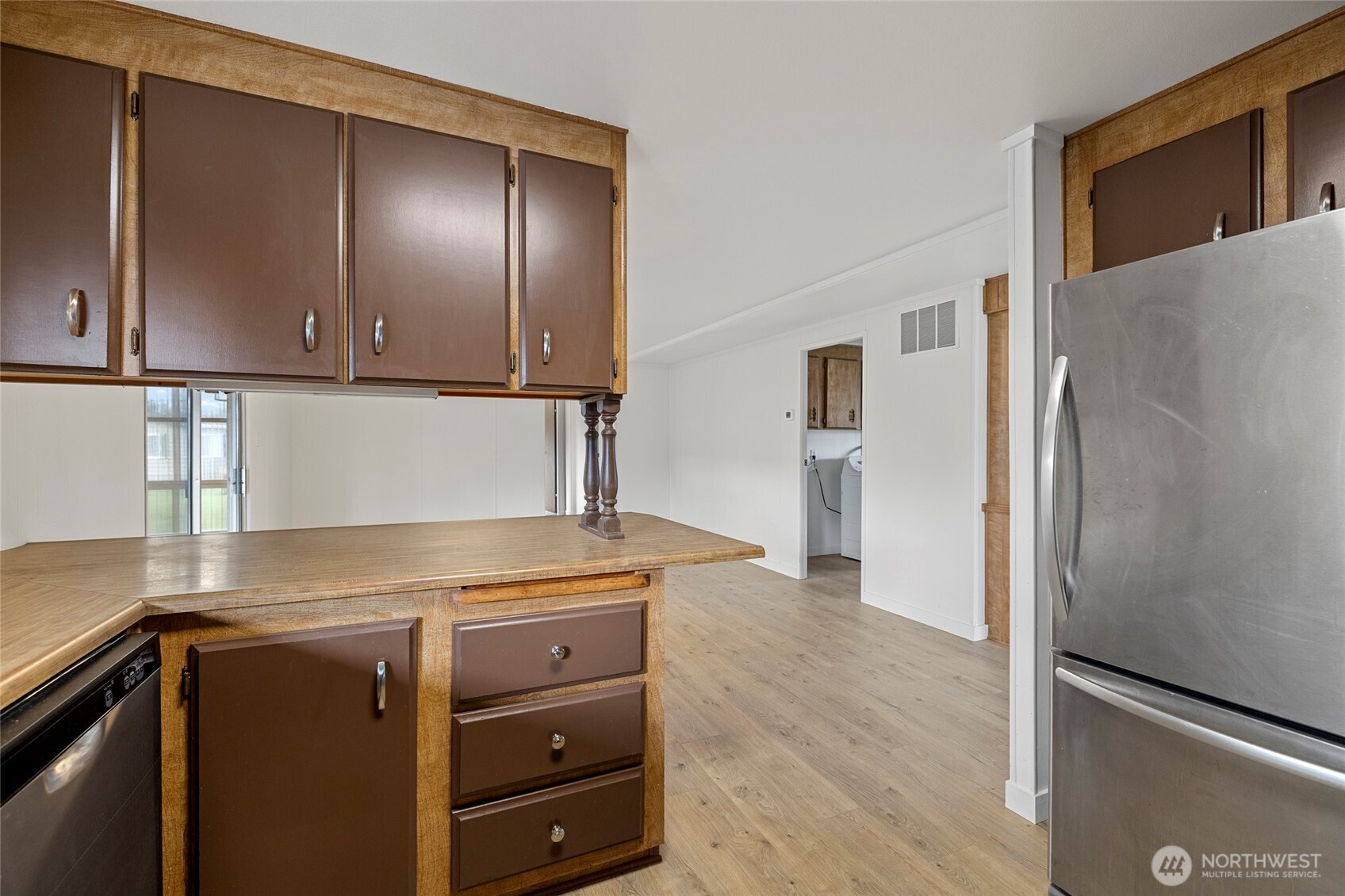 2725 E Fir Street #101, Mount Vernon, WA 98273