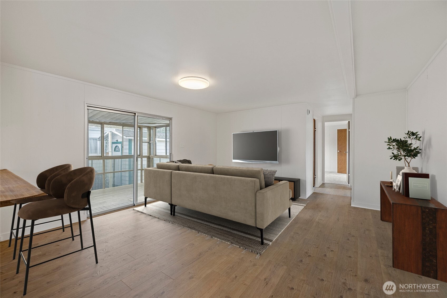 2725 E Fir Street #101, Mount Vernon, WA 98273