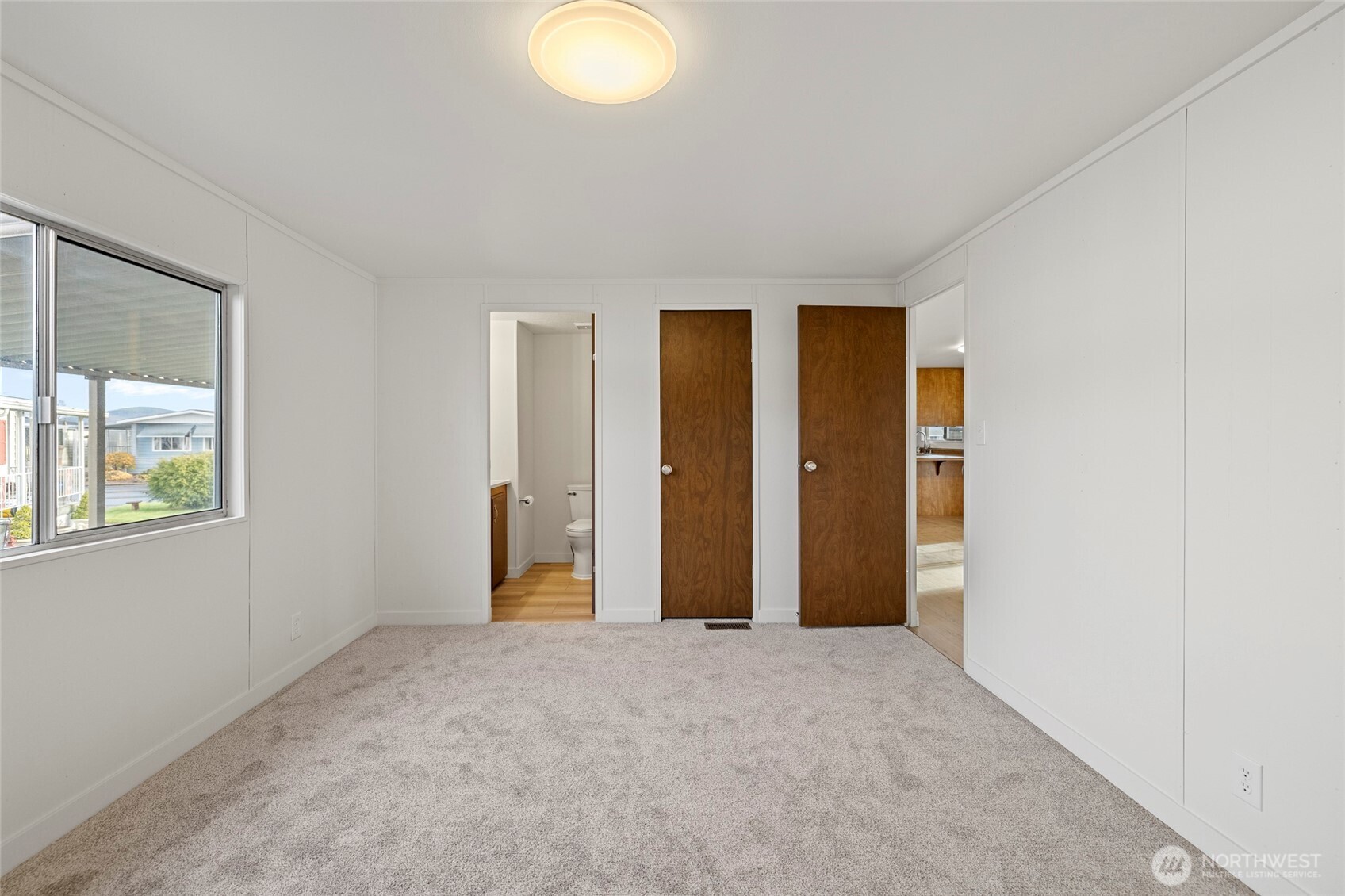 2725 E Fir Street #101, Mount Vernon, WA 98273