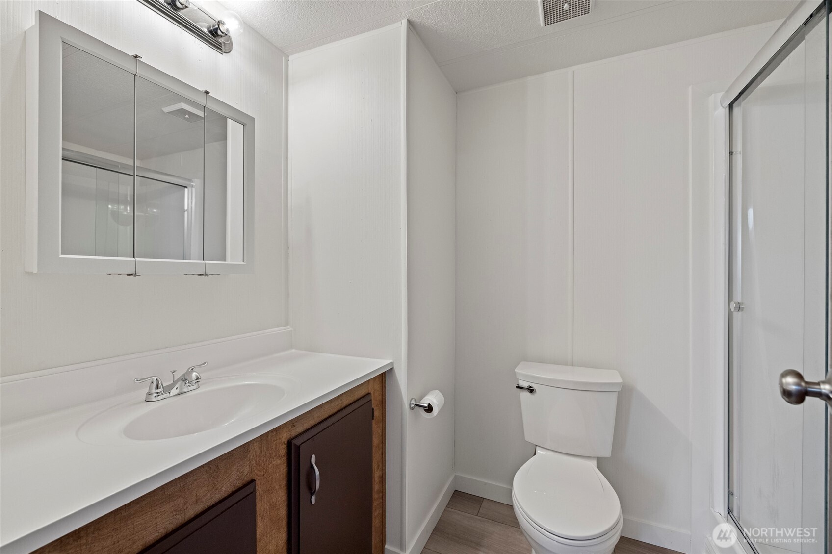 2725 E Fir Street #101, Mount Vernon, WA 98273