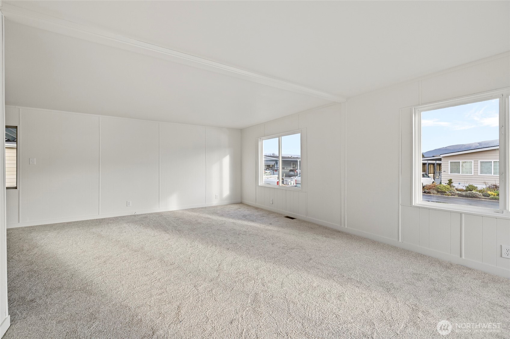 2725 E Fir Street #101, Mount Vernon, WA 98273