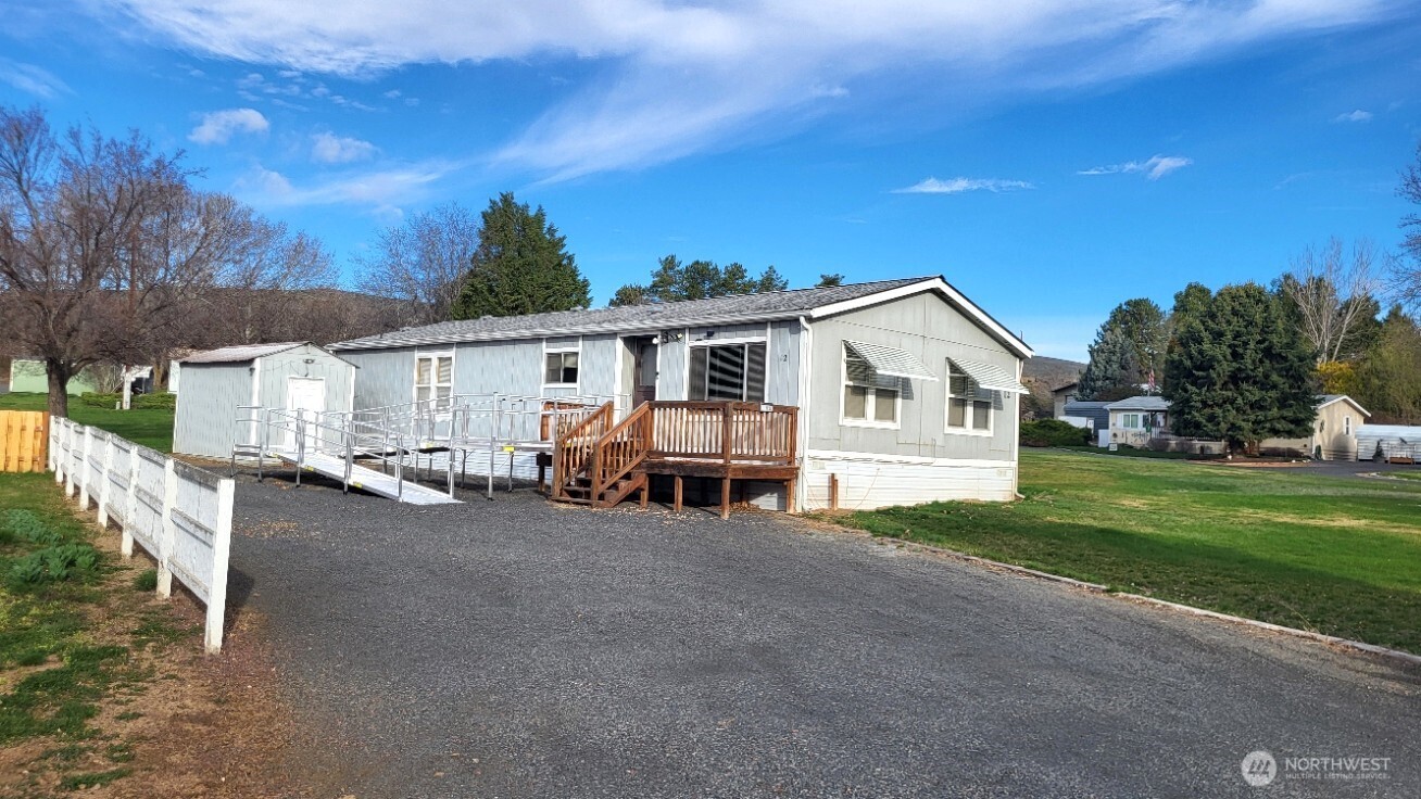 2285 Basin Street SW #12, Ephrata, WA 98823