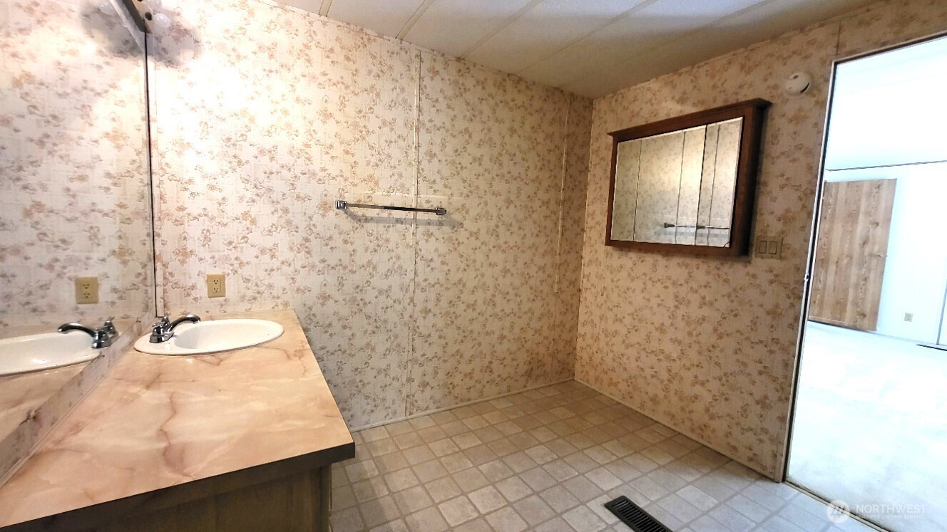 2285 Basin Street SW #12, Ephrata, WA 98823