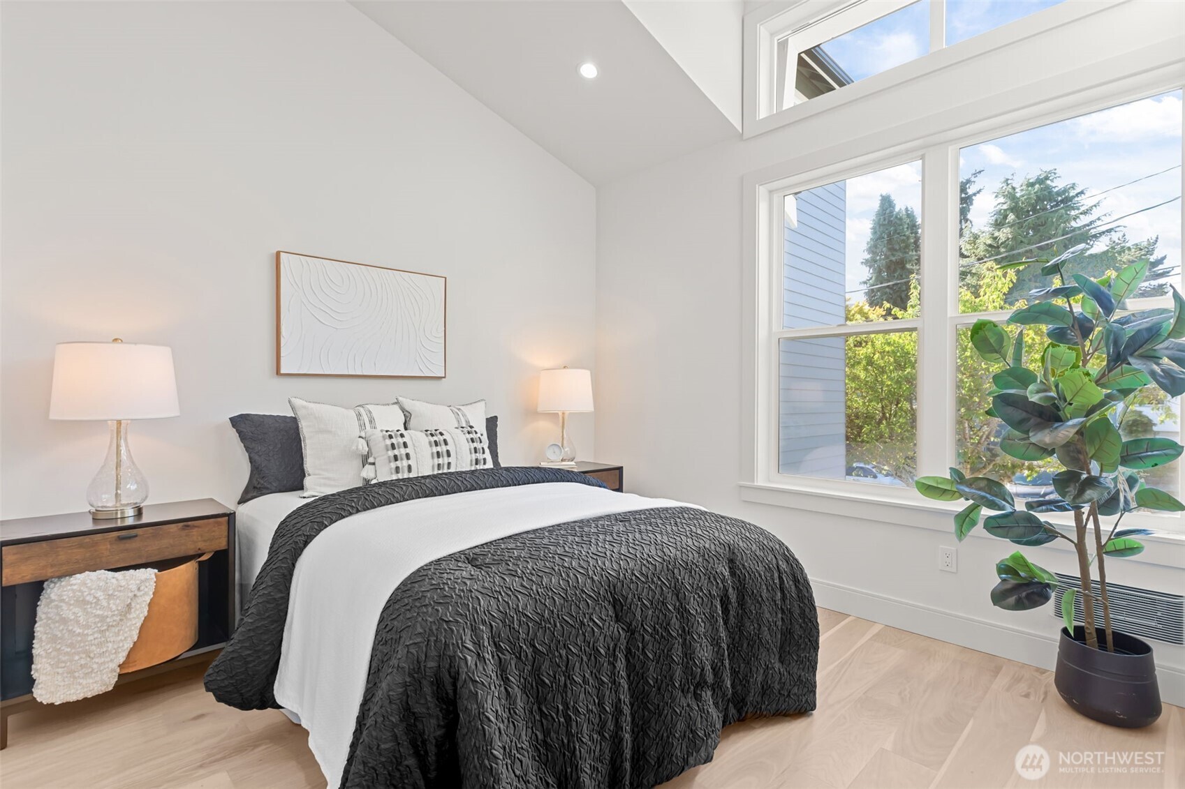 7350 22nd Avenue NW #B, Seattle, WA 98117