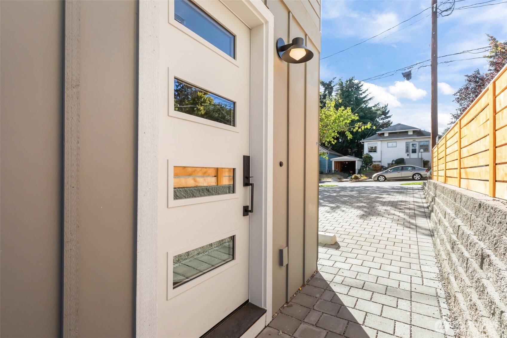 7350 22nd Avenue NW #B, Seattle, WA 98117