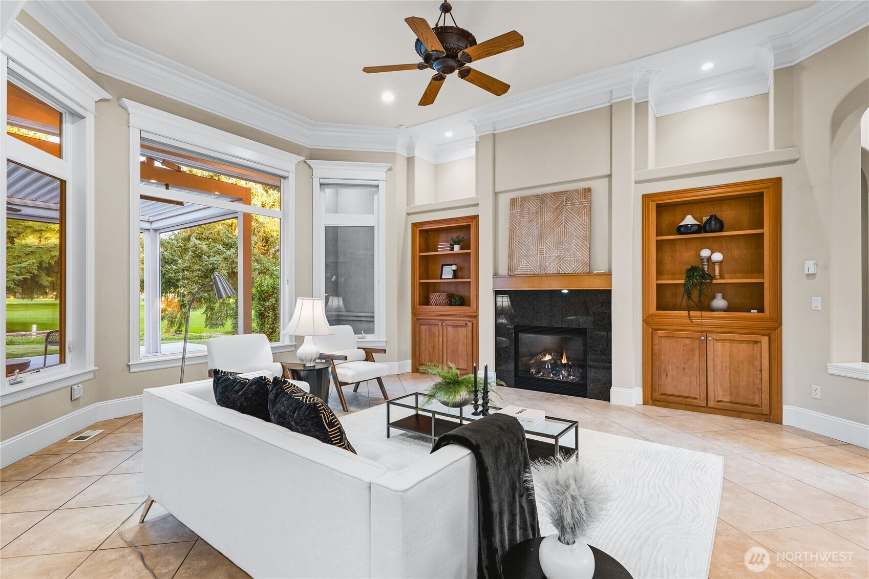 128 Country Club Circle SW, Lakewood, WA 98498