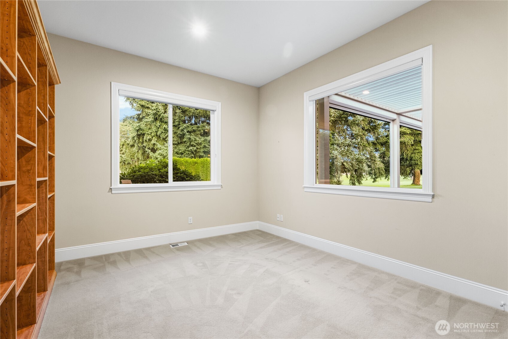 128 Country Club Circle SW, Lakewood, WA 98498