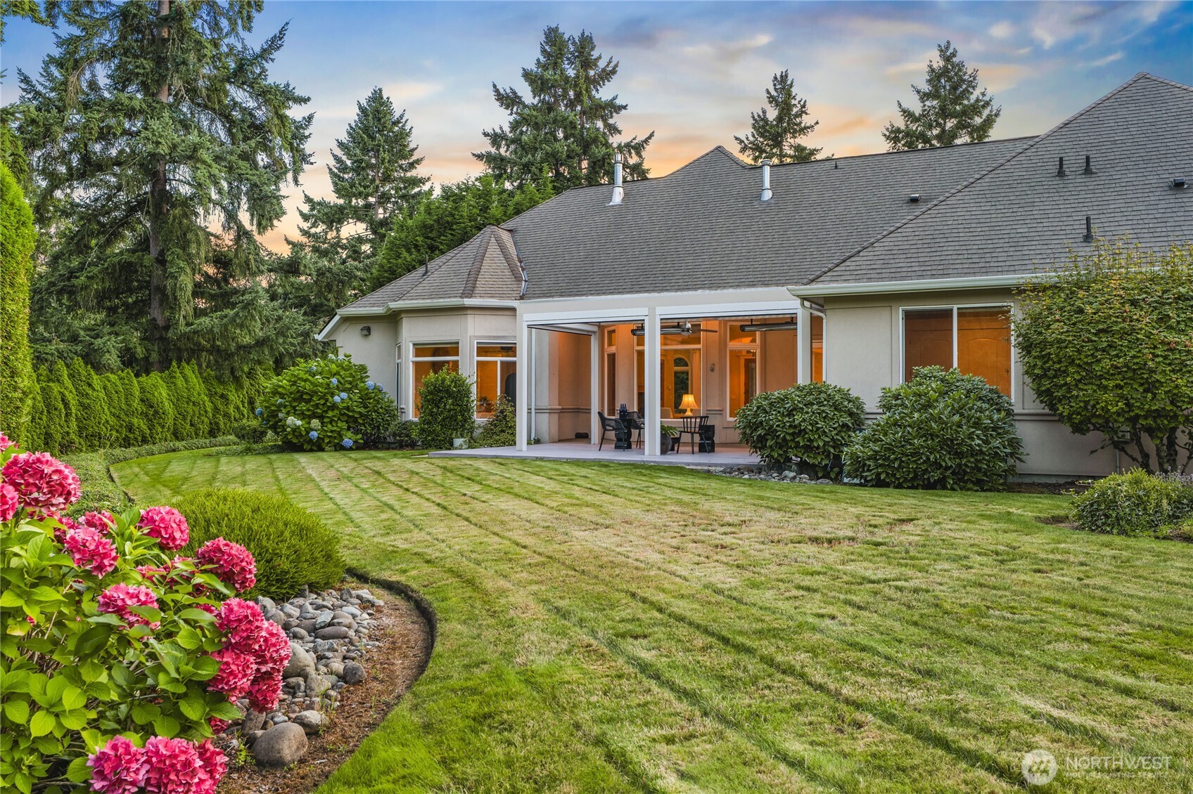 128 Country Club Circle SW, Lakewood, WA 98498
