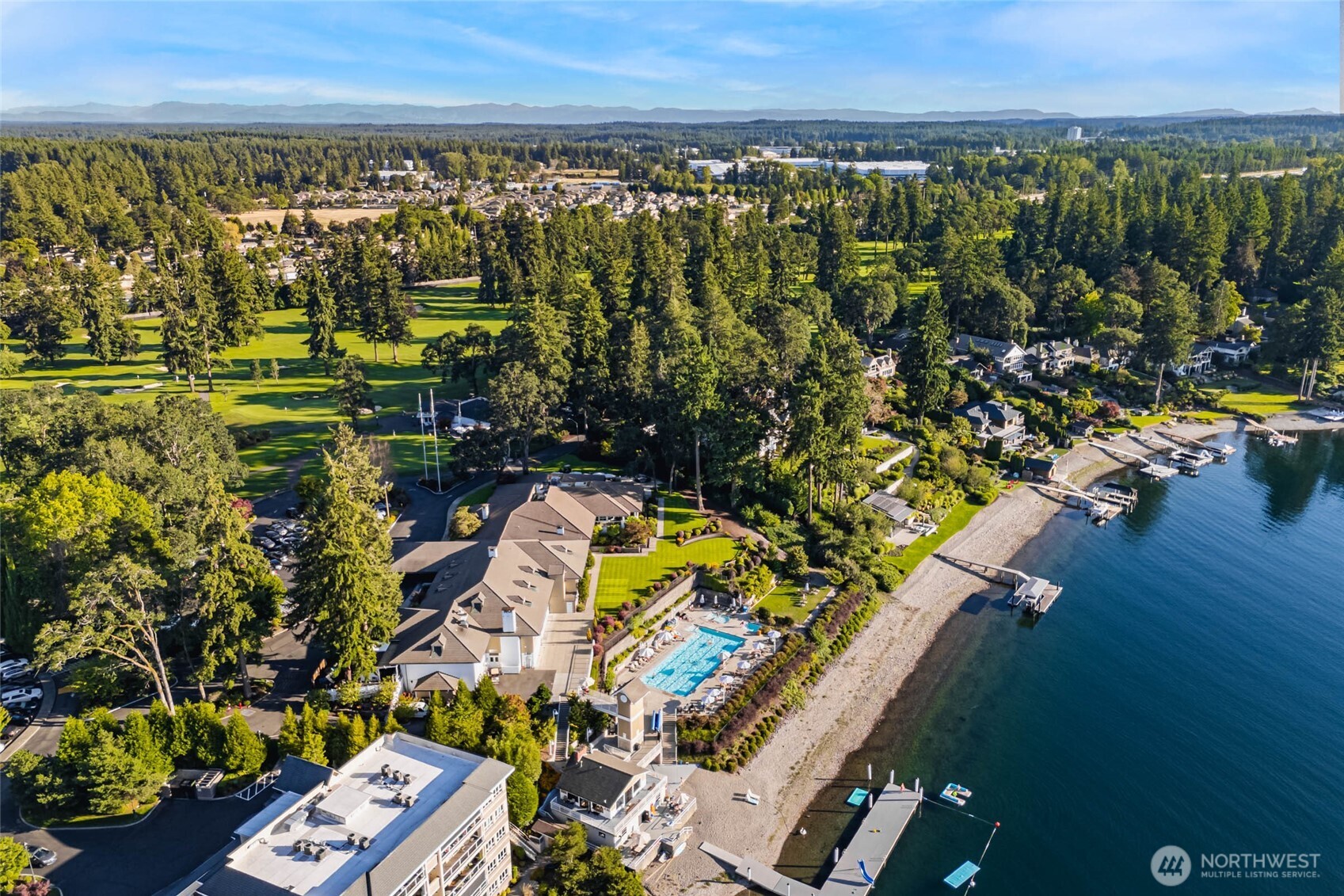 128 Country Club Circle SW, Lakewood, WA 98498