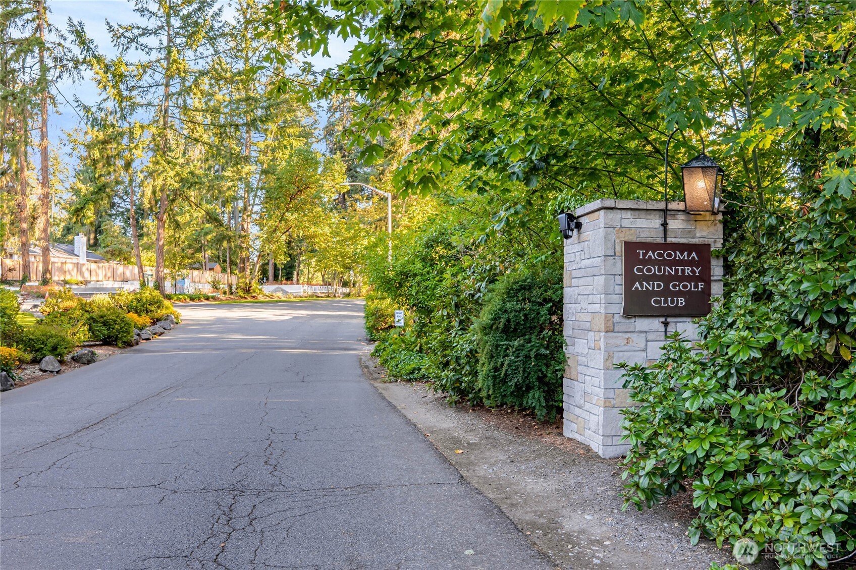128 Country Club Circle SW, Lakewood, WA 98498