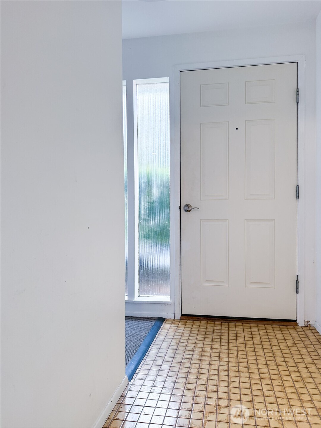 12230 SE 60th Street #34, Bellevue, WA 98006