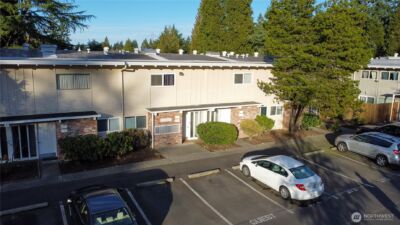 12230 SE 60th Street #34, Bellevue, WA 98006 - Photo 18