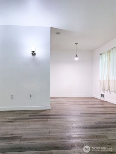 12230 SE 60th Street #34, Bellevue, WA 98006 - Photo 5