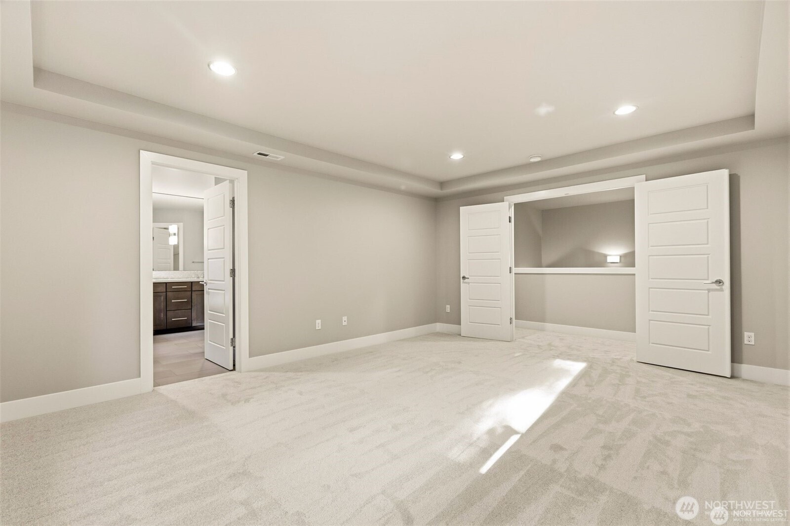 12055 SE May Creek Park Drive , Newcastle, WA 98056