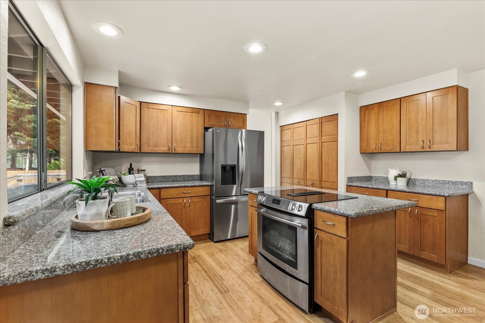 14715 NE 61st Court , Redmond, WA 98052-4751