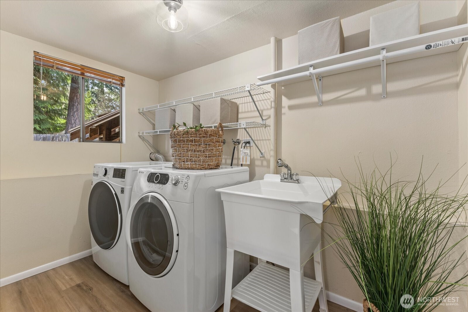 14715 NE 61st Court , Redmond, WA 98052-4751