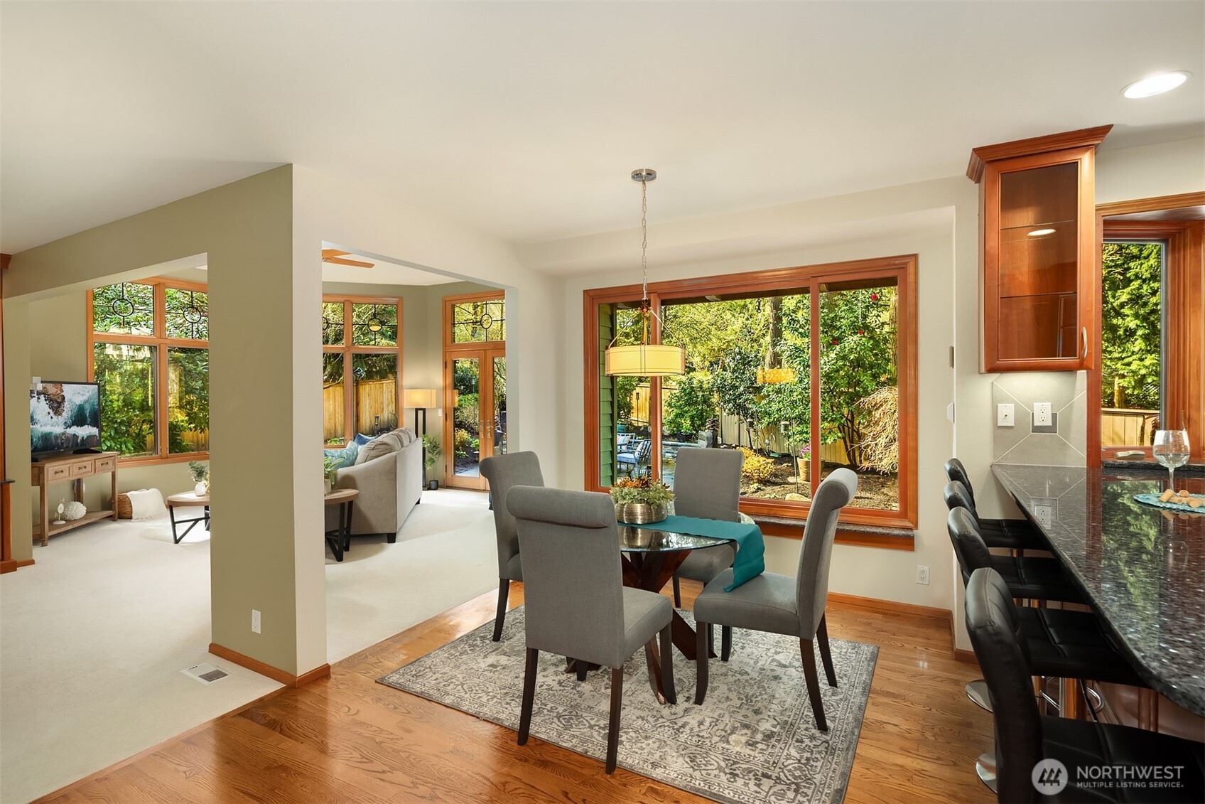 635 Kalmia Ct NW, Issaquah, WA 98027