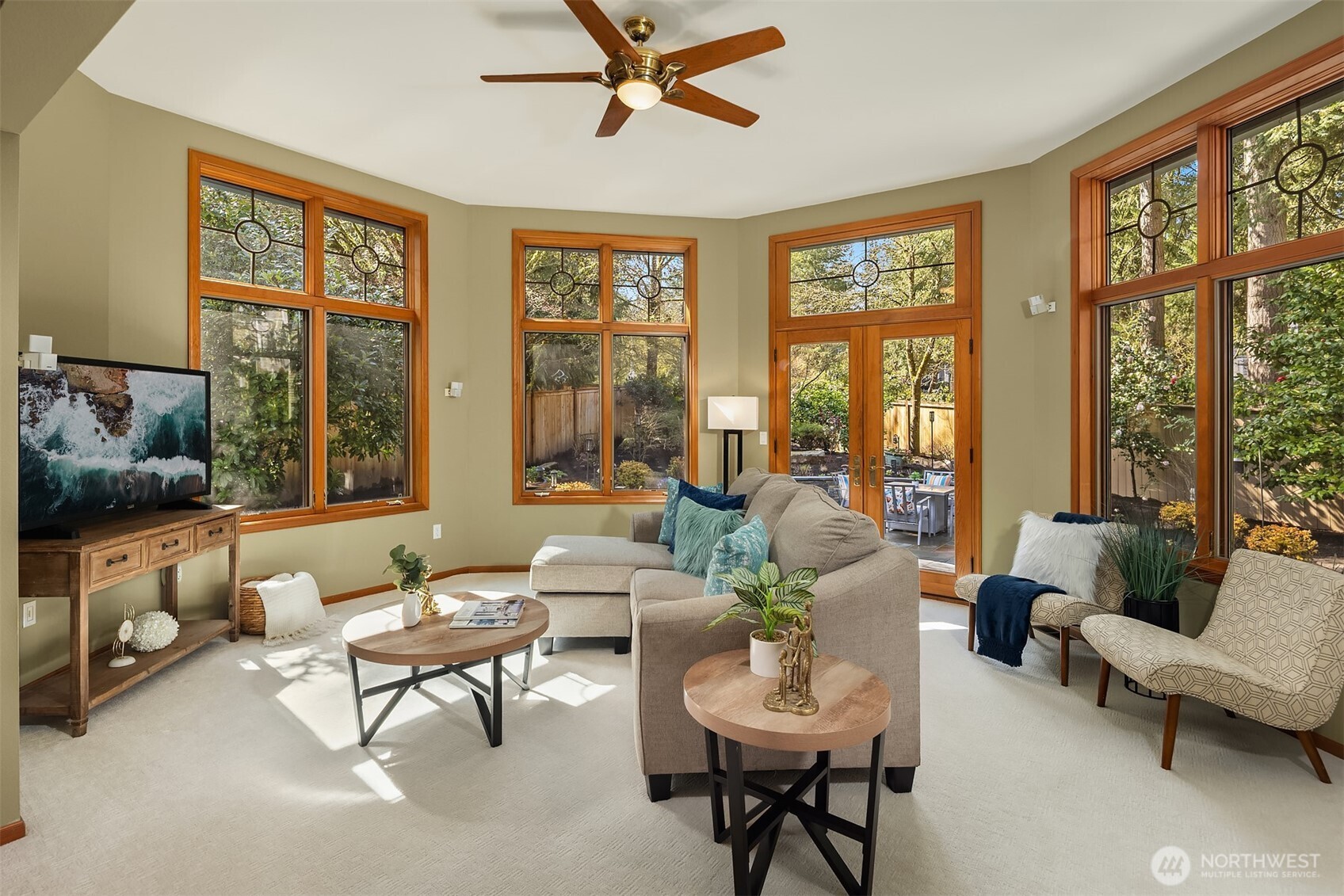 635 Kalmia Ct NW, Issaquah, WA 98027