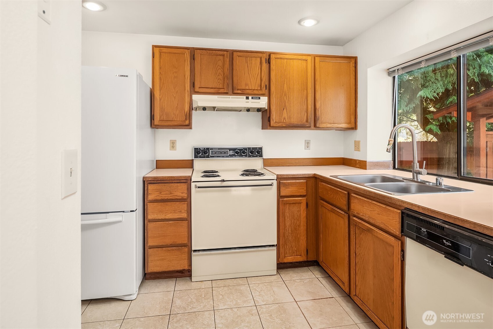 2426 198th Place SW, Lynnwood, WA 98036