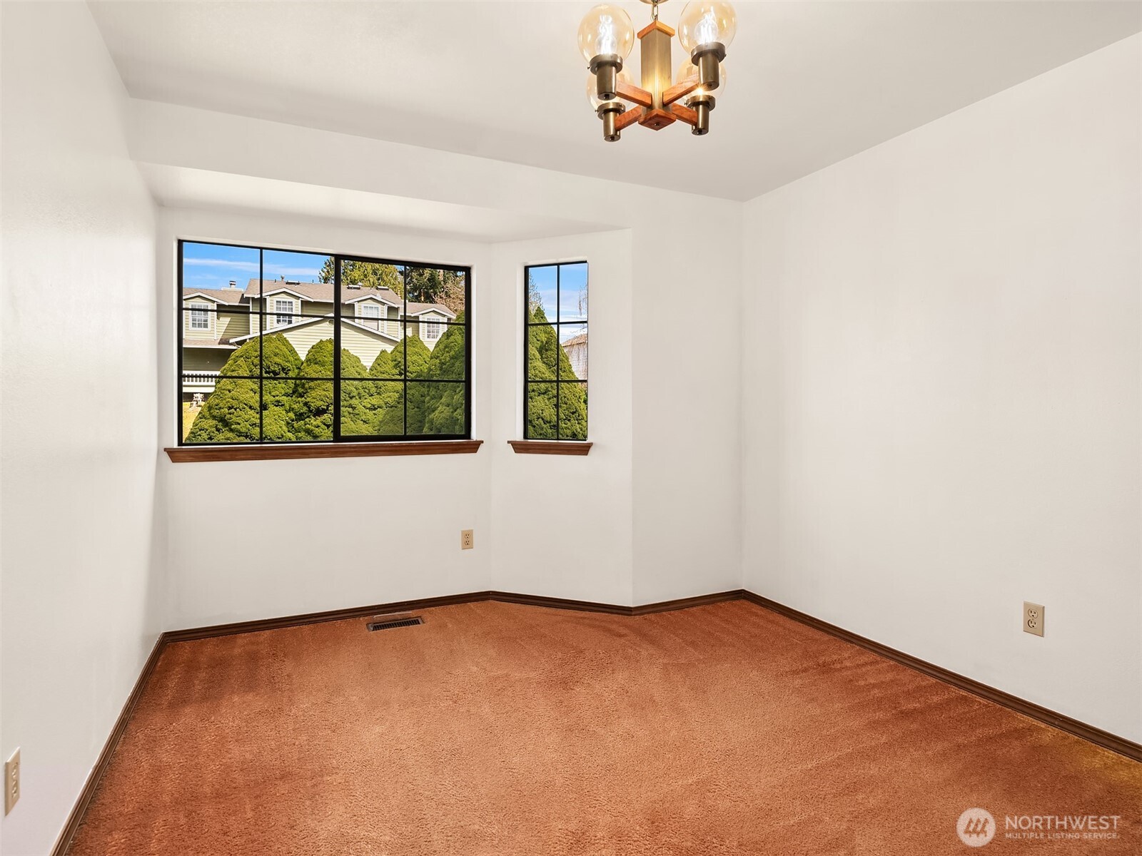 2426 198th Place SW, Lynnwood, WA 98036