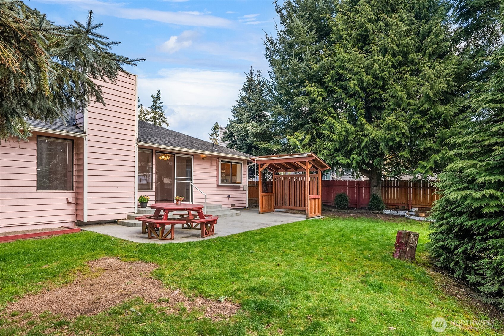 2426 198th Place SW, Lynnwood, WA 98036