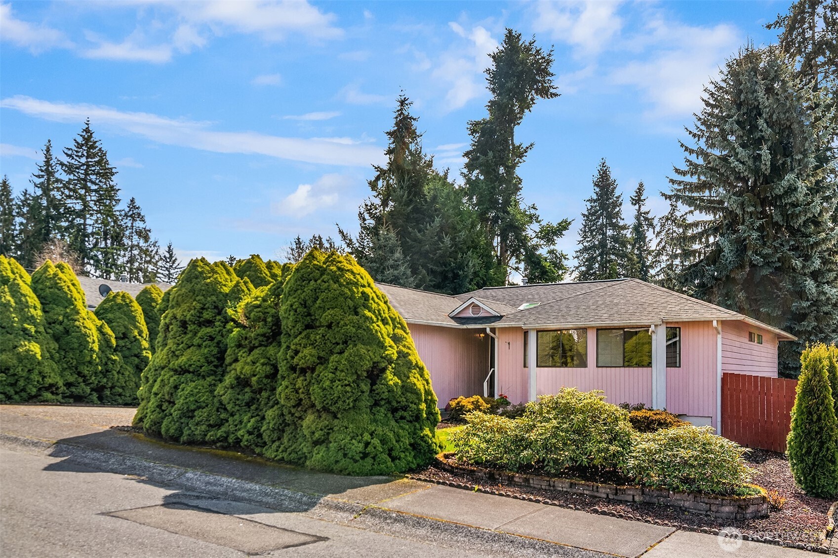 2426 198th Place SW, Lynnwood, WA 98036