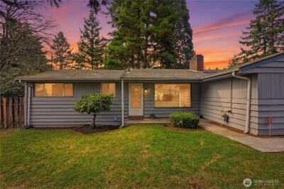 1409 N 135th Pl , Seattle, WA 98133 - Photo 3