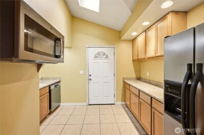 1409 N 135th Pl , Seattle, WA 98133 - Photo 33