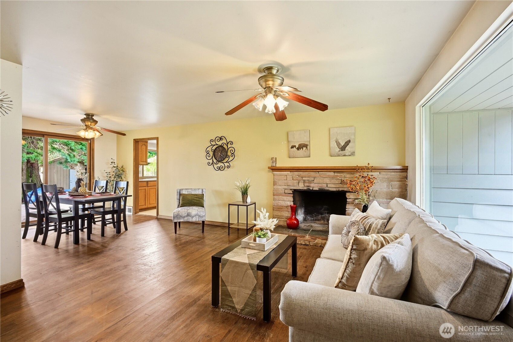 1409 N 135th Pl , Seattle, WA 98133