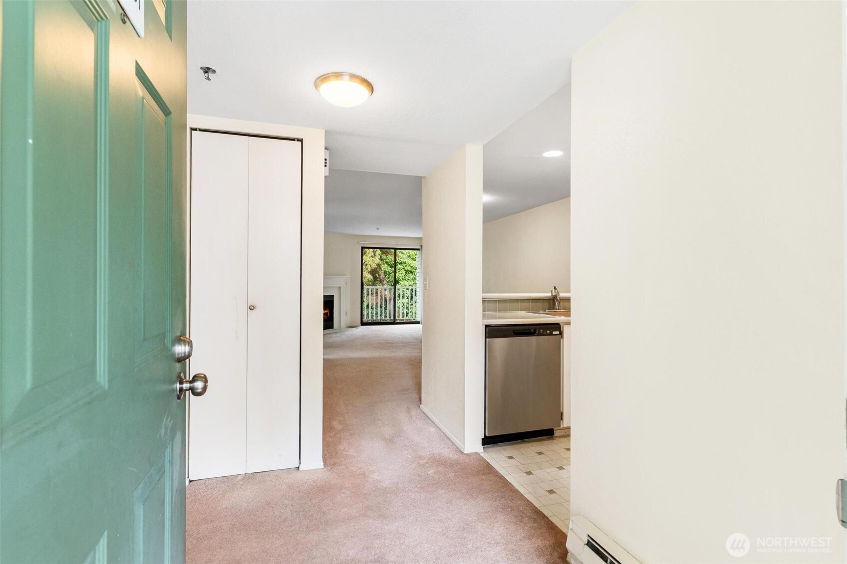 25131 98th Place S #E201, Kent, WA 98030