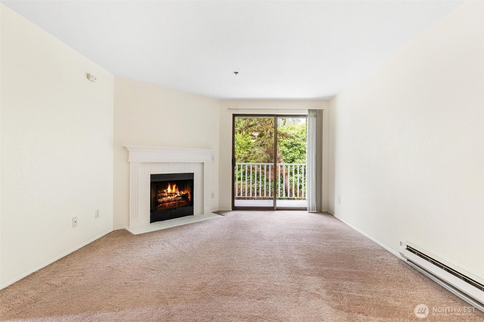 25131 98th Place S #E201, Kent, WA 98030