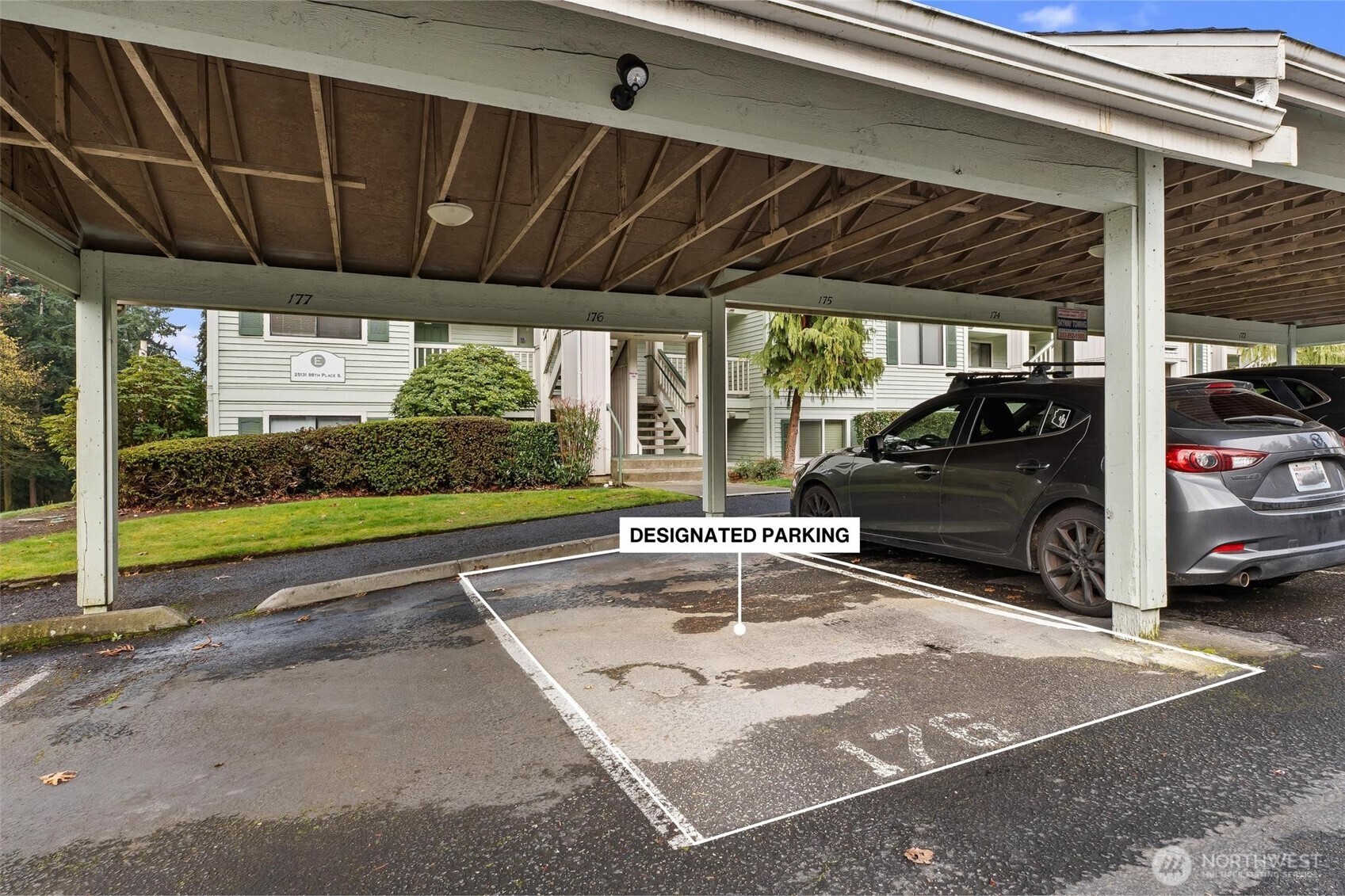 25131 98th Place S #E201, Kent, WA 98030