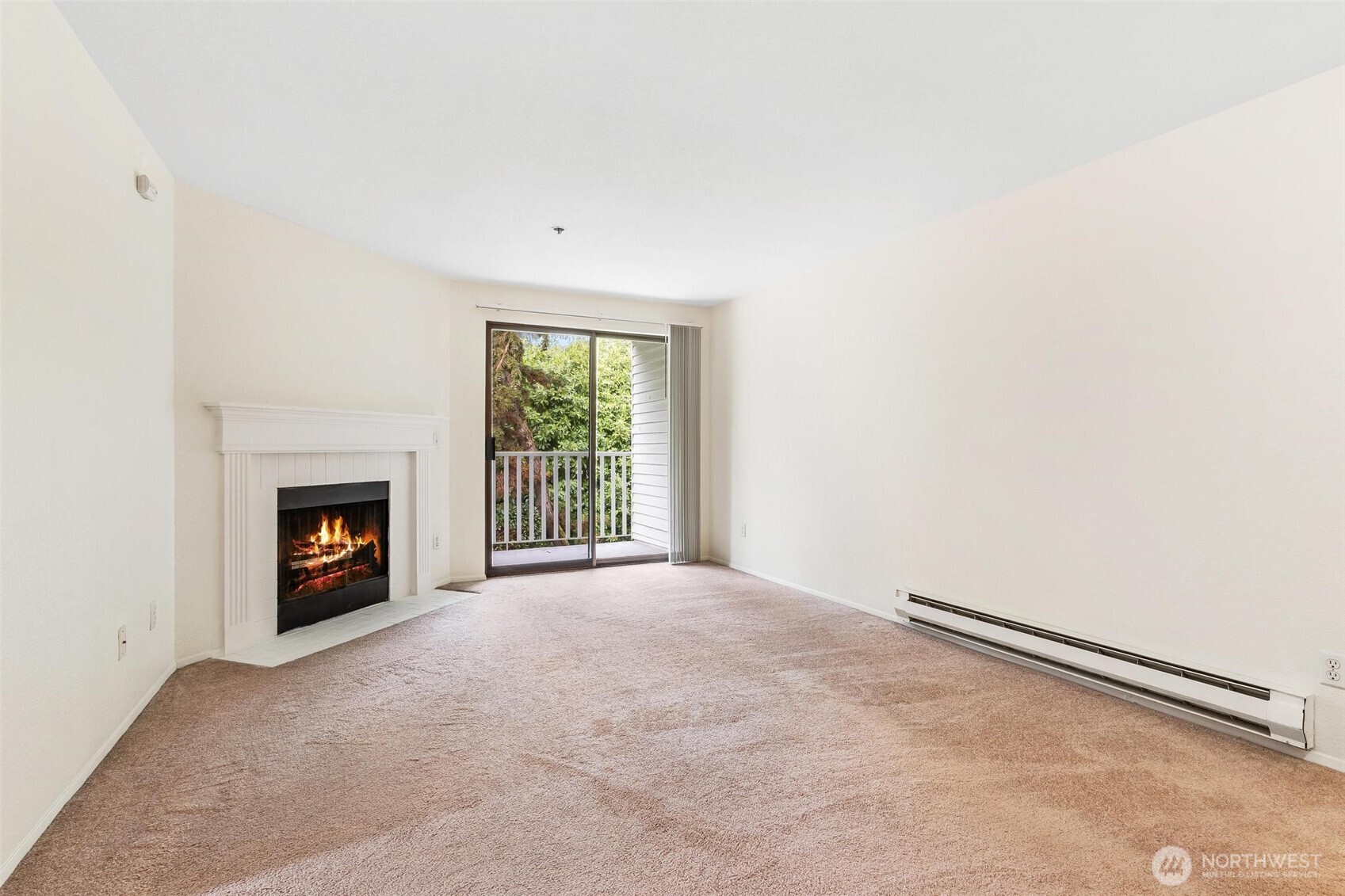 25131 98th Place S #E201, Kent, WA 98030