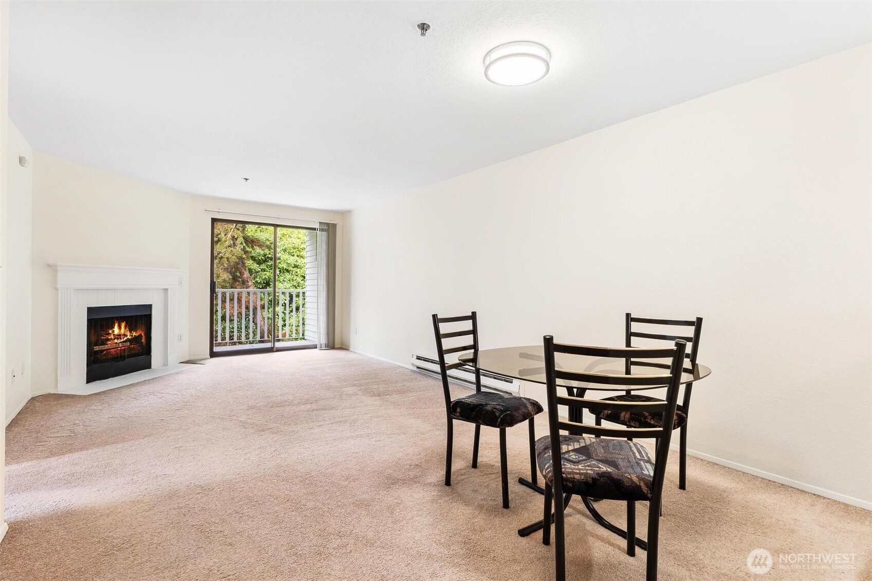 25131 98th Place S #E201, Kent, WA 98030