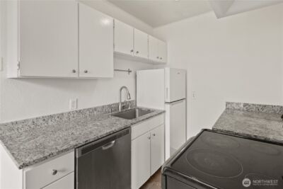 741 Federal Avenue E, Seattle, WA 98102 - Photo 6