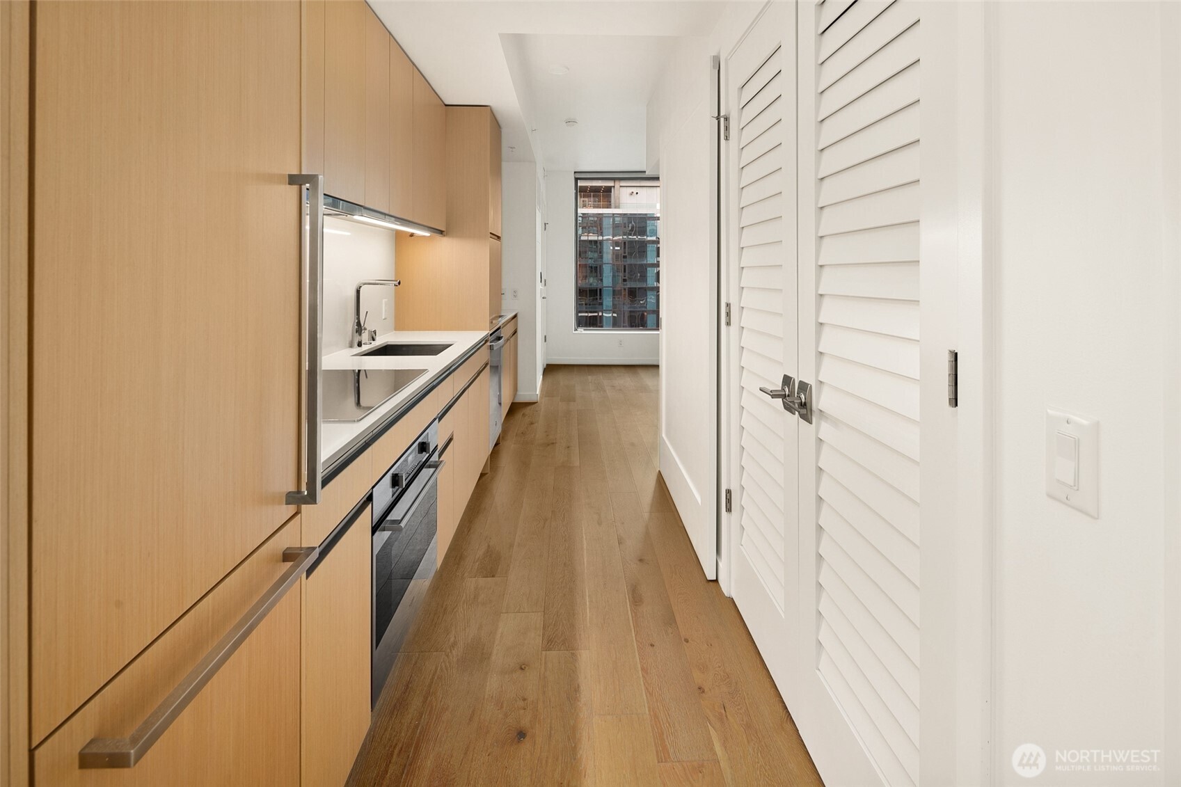 1808 Minor Avenue #902, Seattle, WA 98101