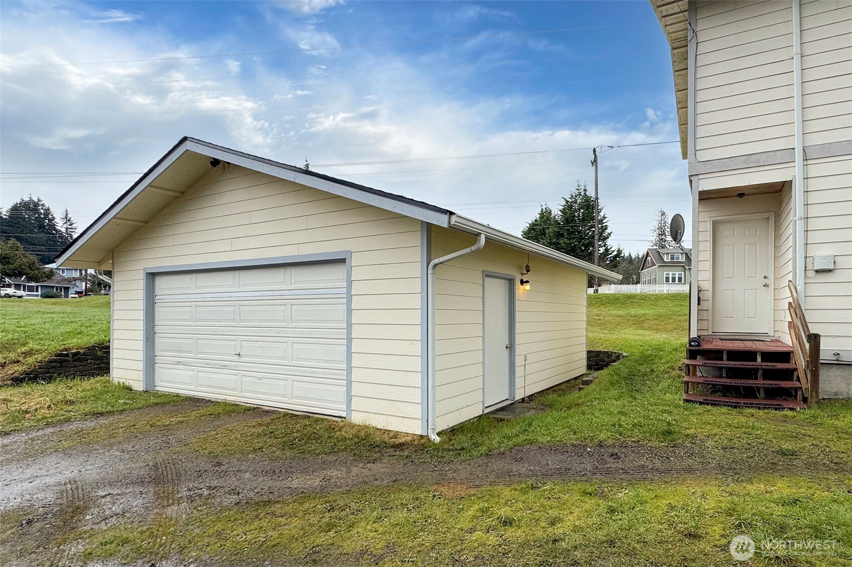 619 E Lauridsen Boulevard , Port Angeles, WA 98362