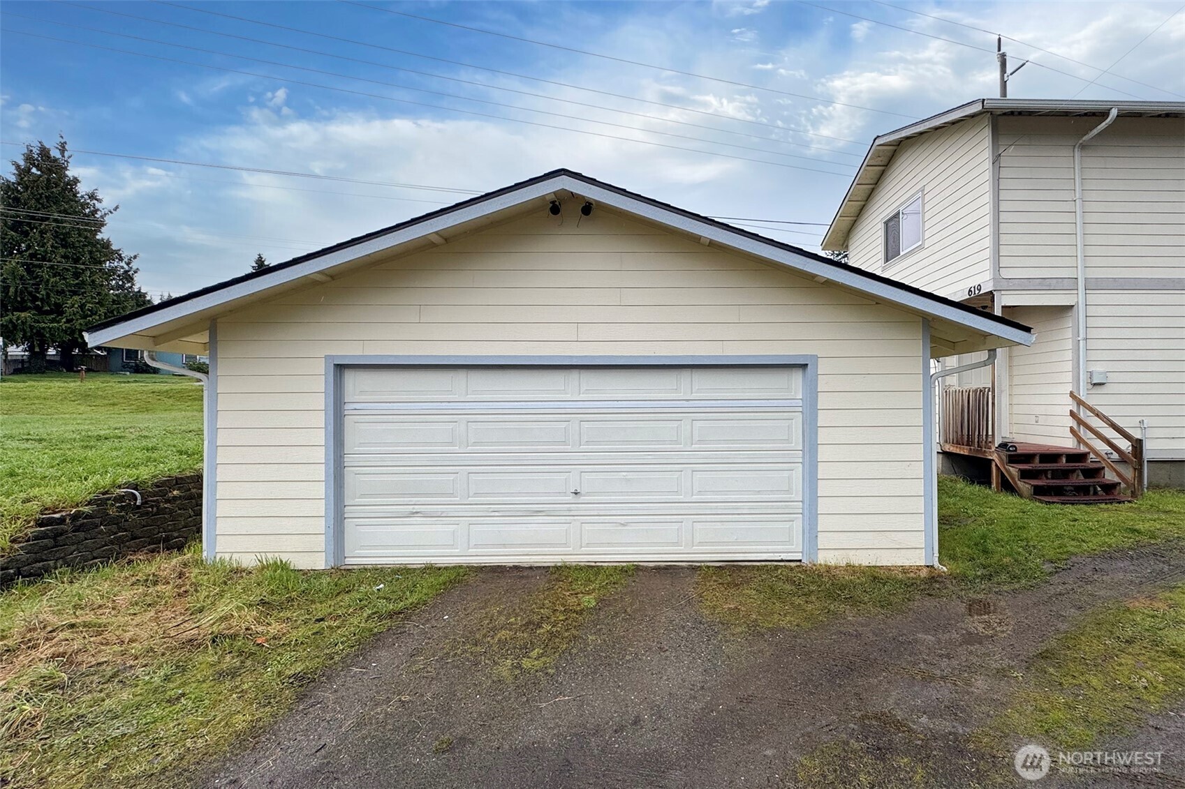 619 E Lauridsen Boulevard , Port Angeles, WA 98362